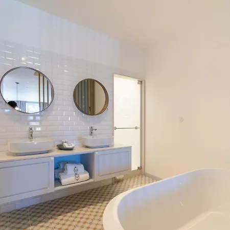 Apartment Lp Heritage By Se